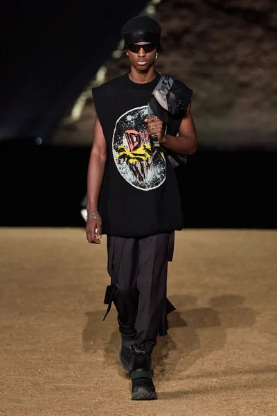 Look 65